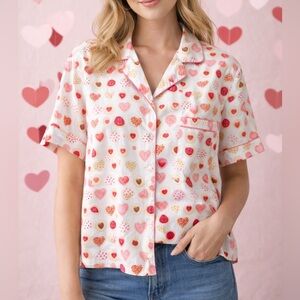 Cupcakes & Cashmere Heart Print Valentine’s Button Front Pajama Top Size L